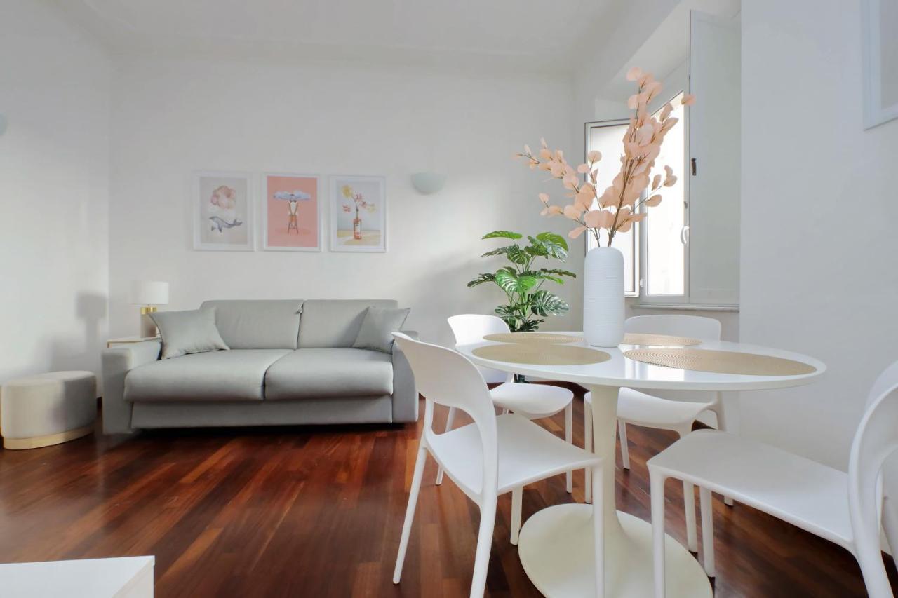 Domus Lou Elegante Appartamento In Trastevere Roma Eksteriør billede