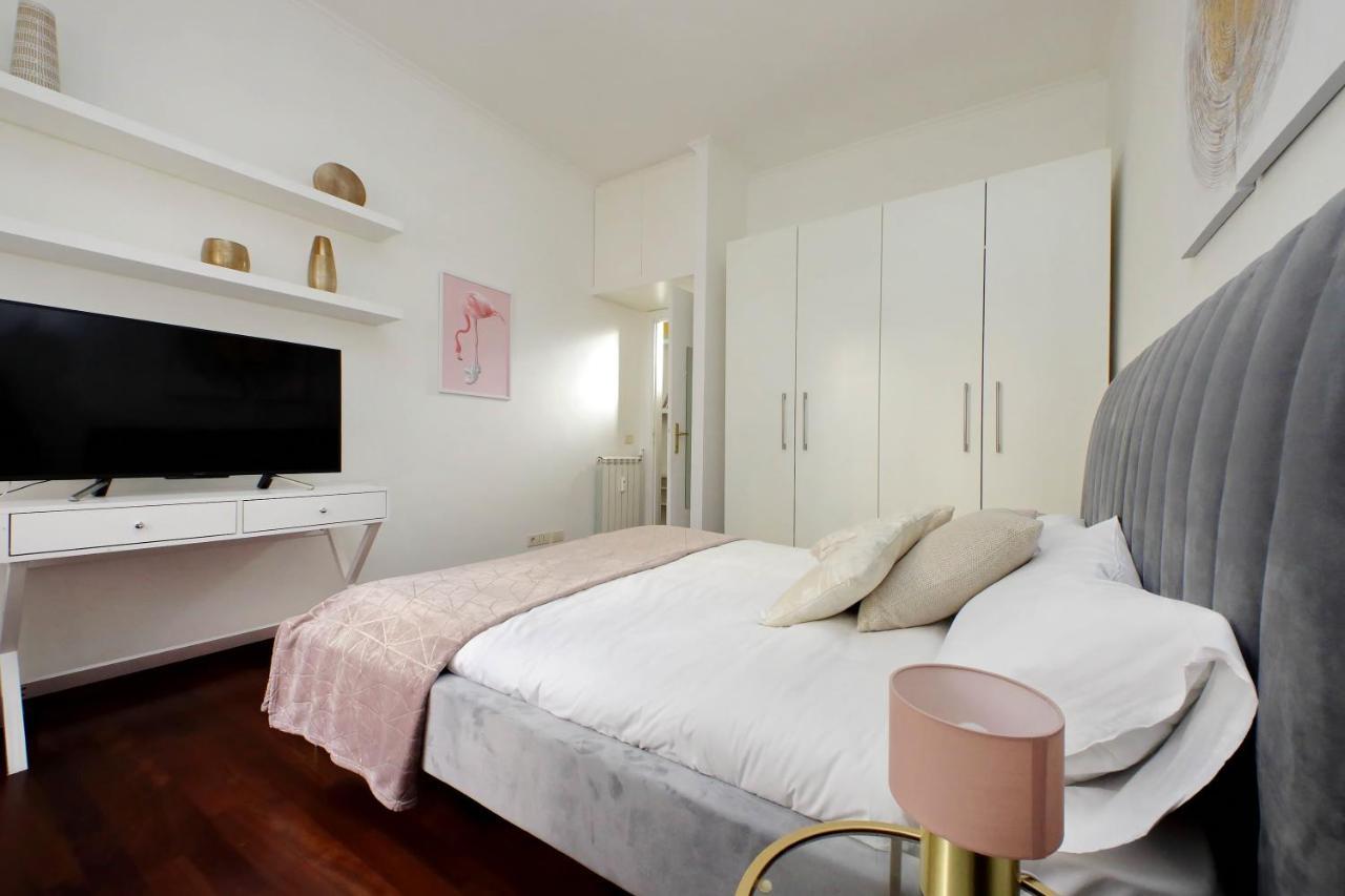 Domus Lou Elegante Appartamento In Trastevere Roma Eksteriør billede